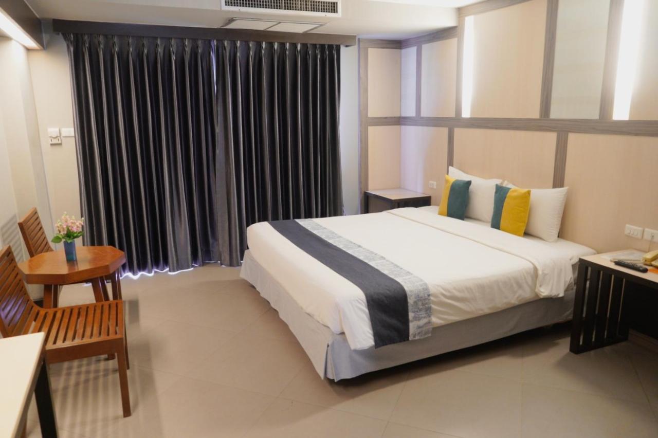 Sea Breeze Jomtien Resort Патая Екстериор снимка