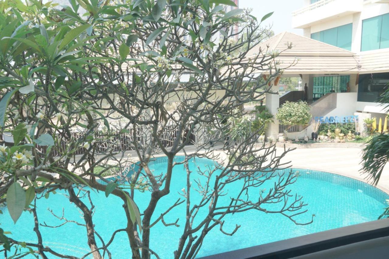 Sea Breeze Jomtien Resort Патая Екстериор снимка