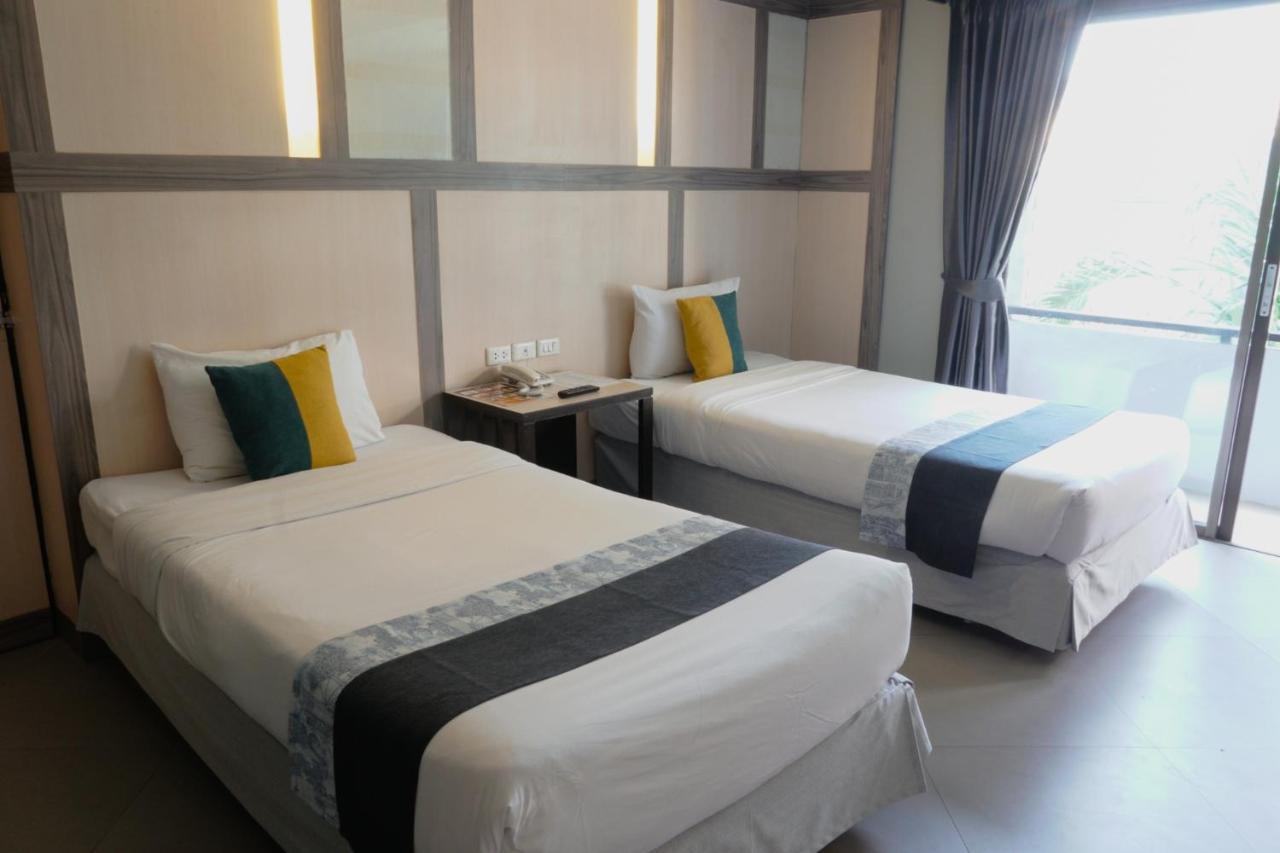 Sea Breeze Jomtien Resort Патая Екстериор снимка
