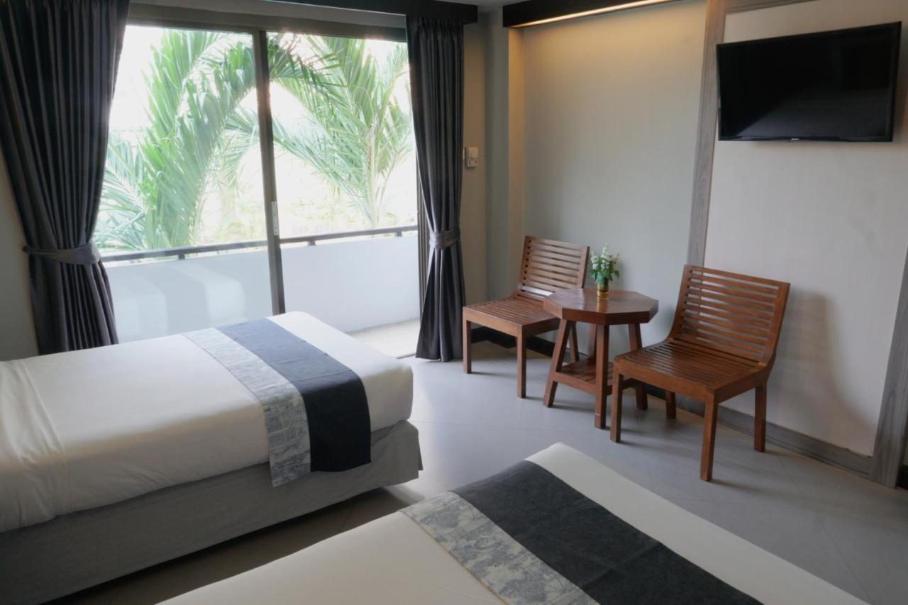 Sea Breeze Jomtien Resort Патая Екстериор снимка
