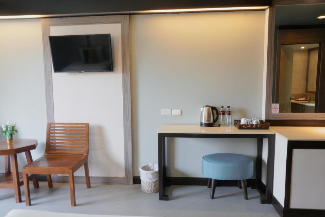 Sea Breeze Jomtien Resort Патая Екстериор снимка