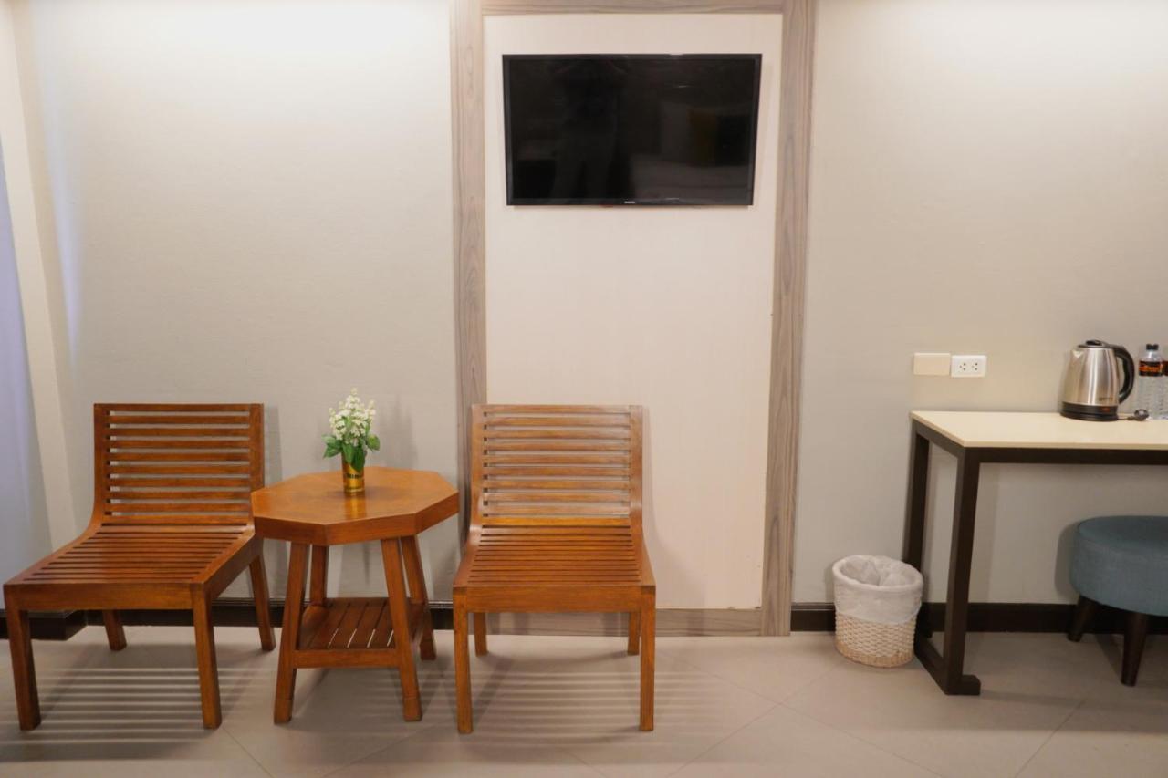 Sea Breeze Jomtien Resort Патая Екстериор снимка