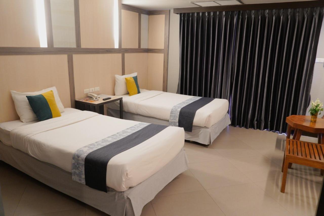 Sea Breeze Jomtien Resort Патая Екстериор снимка