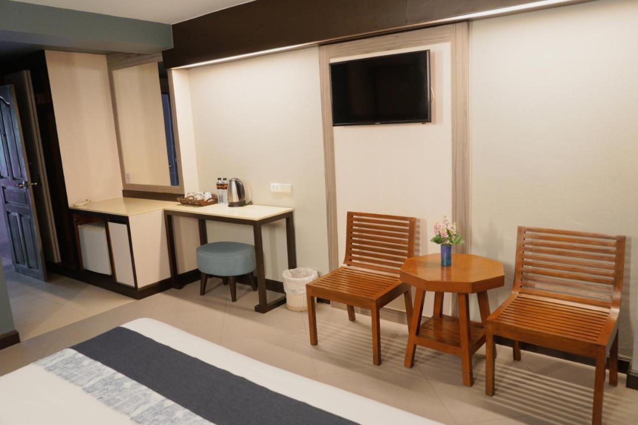 Sea Breeze Jomtien Resort Патая Екстериор снимка