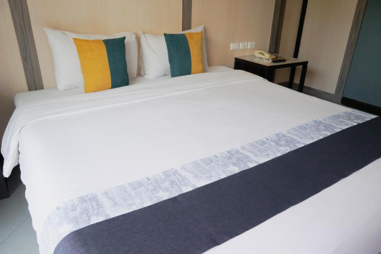 Sea Breeze Jomtien Resort Патая Екстериор снимка