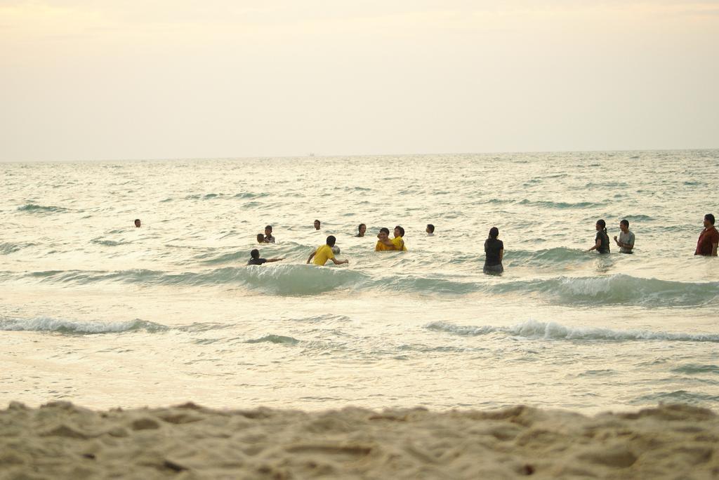 Sea Breeze Jomtien Resort Патая Екстериор снимка